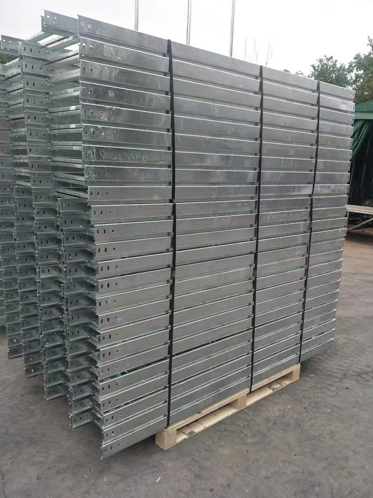 表面无法看出热浸锌桥架的内心