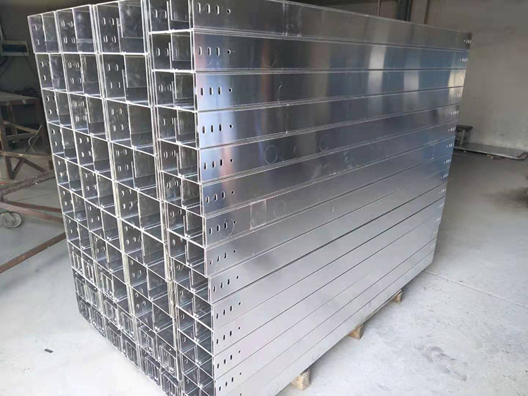 全封闭桥架究竟会是什么样子